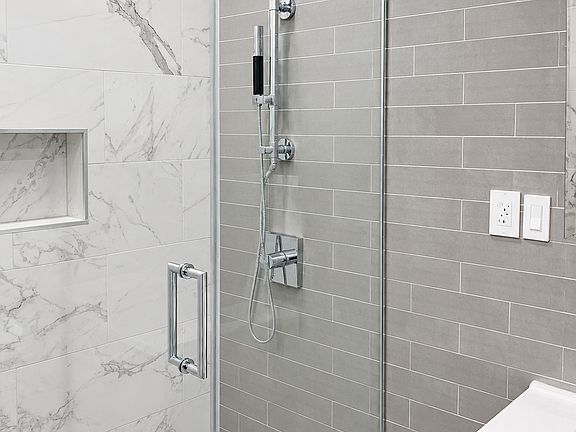 4th image of 90 Atlantic Ave APT 1