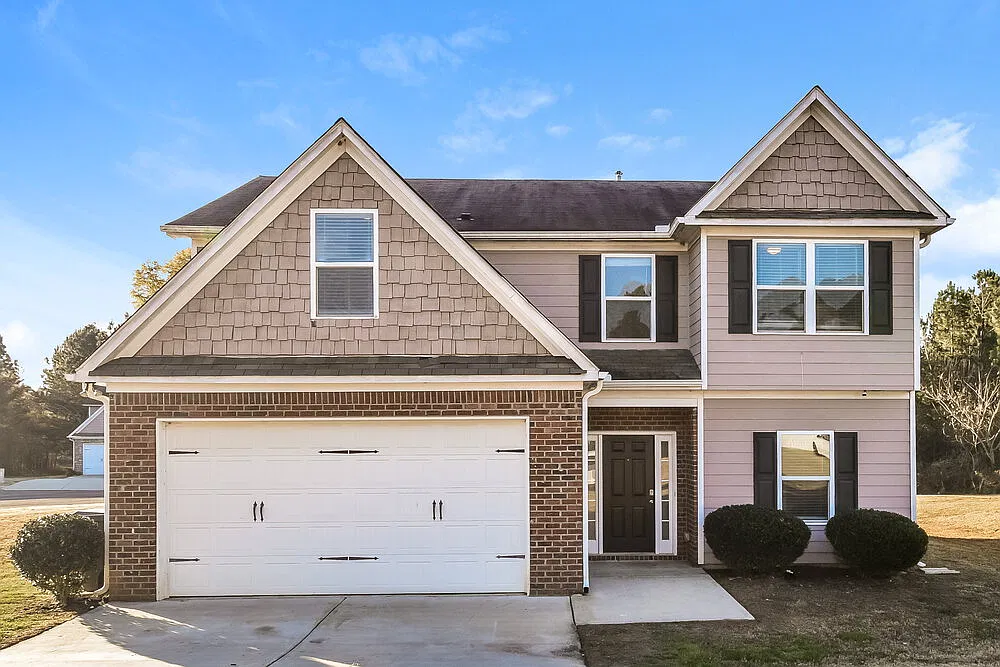 4 bed, 2.5 bath, 2002 sqft, $1,910 — Photo 1