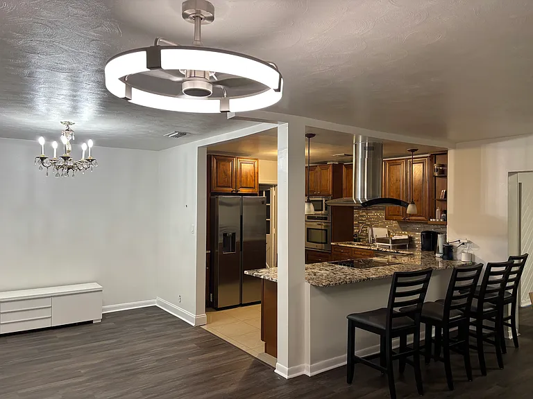 1215 S Keene Rd — Photo 4