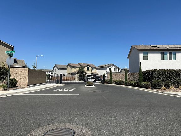 3rd image of 3320 E Seeger Ave