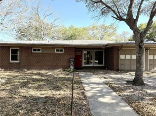 525 Grant Pl, Corpus Christi, TX 78411