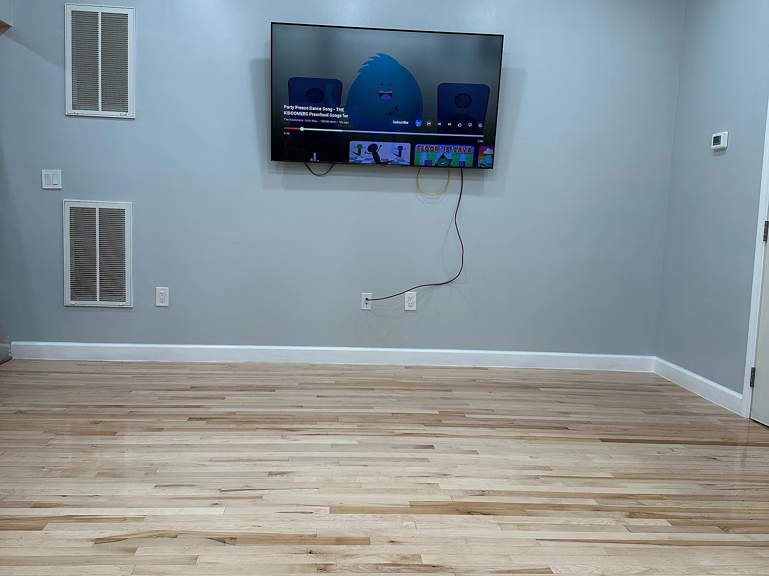 3 bed, 1500 sqft, $2,700 — Photo 3