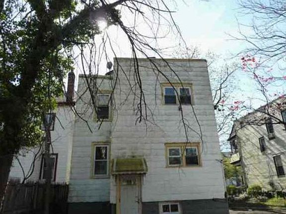 2nd image of 87-89 Linden Ave