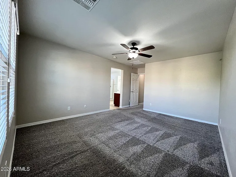 4642 S Carmine — Photo 32