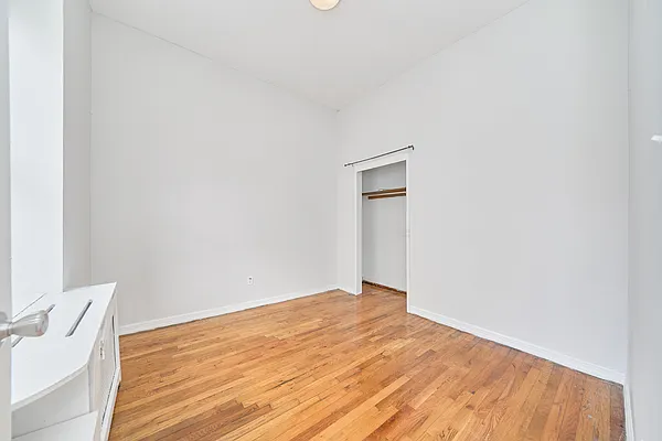 Rented by Living New York | media 9