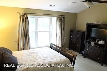 5th image of 3904 Blakeford Dr