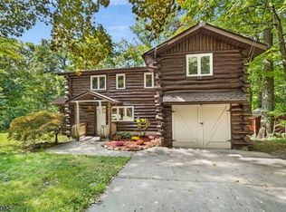 12 Ferndale Rd, West Milford, NJ 07480