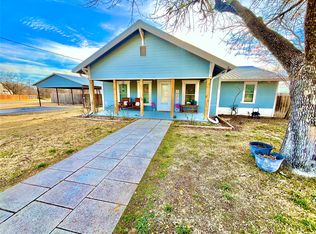 522 E Standifer St, Hamilton, TX 76531