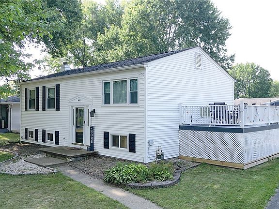 3rd image of 4455 Warwick Dr N
