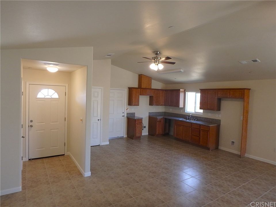 2nd image of 14865 Woodward Ave