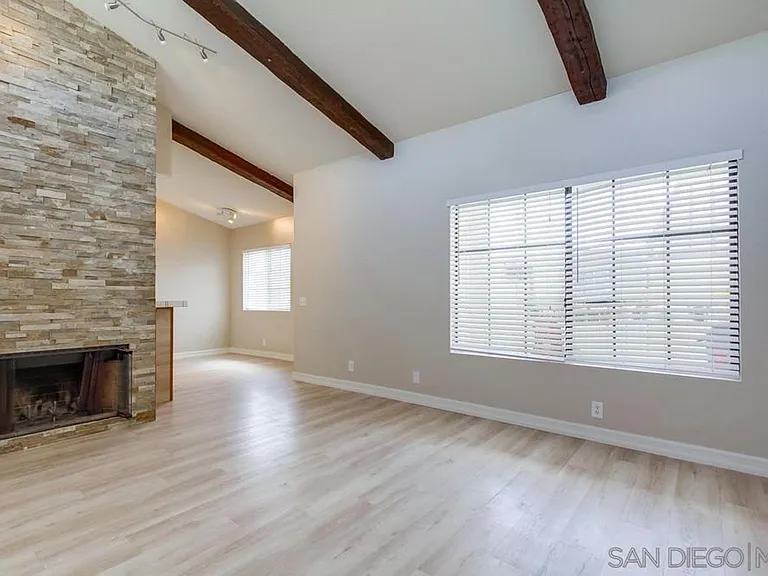 1453 Essex St #5 — Photo 11