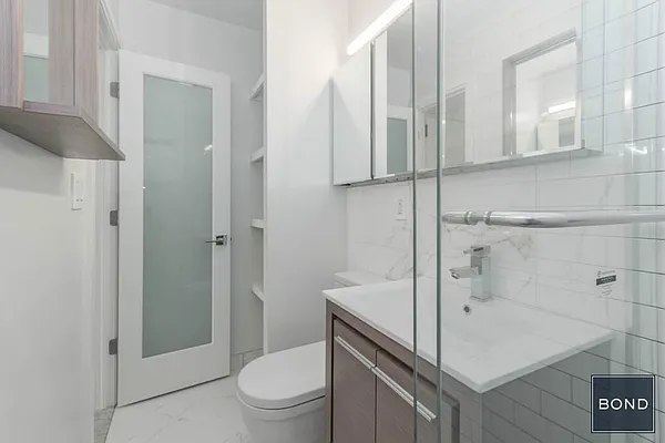 Rented by Bond New York | media 27