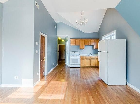 3rd image of 953 N Kedvale Ave #2