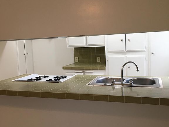4th image of 730 E Tujunga Ave