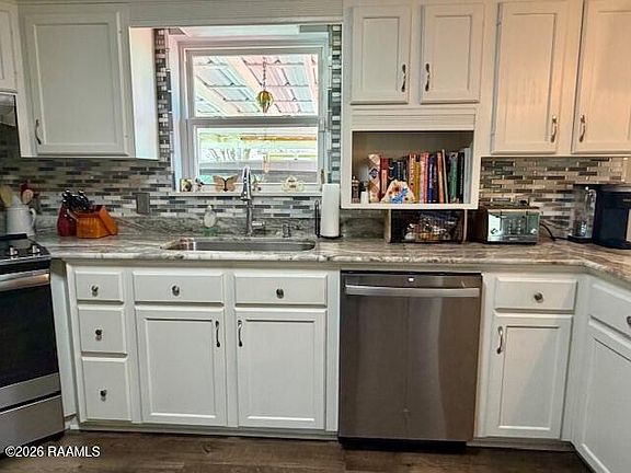 3rd image of 3300 Cedarwood Dr