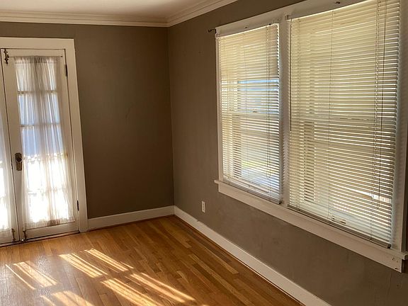 2nd image of 4419 Holly St APT 2N