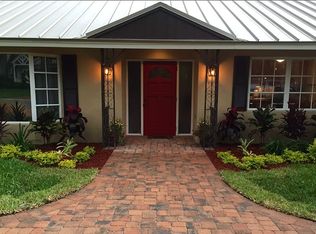 12 Knowles Rd, Sewalls Pt, FL 34996