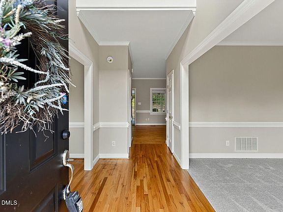 3rd image of 305 Neuse Ridge Dr