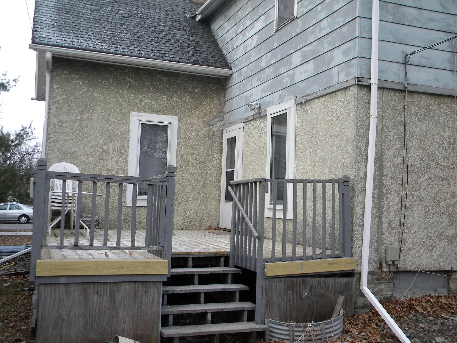 4 bed, $2,100 — Photo 2