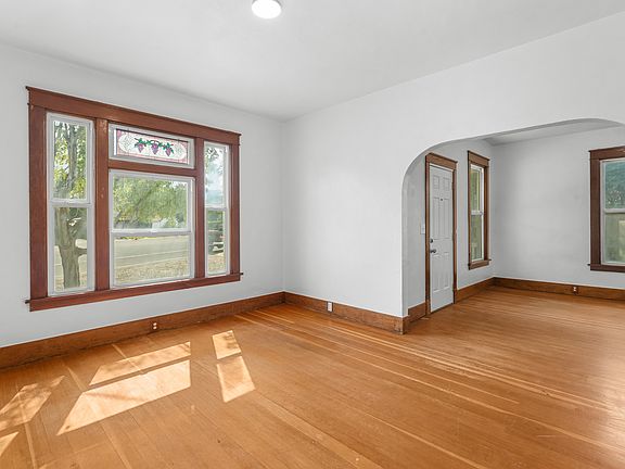 5th image of 263 N Harrisville Rd