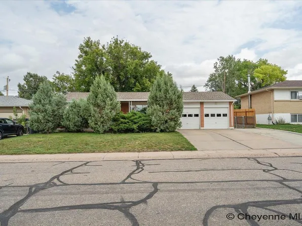 1309 Ahrens Ave, Cheyenne, WY 82007