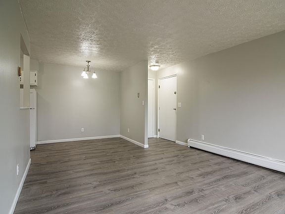 4th image of 3157 Harry Lee Ln #6