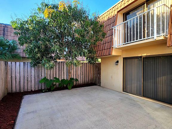 2nd image of 600 Green Springs Place