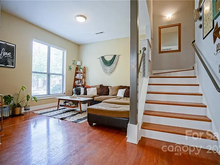 3427 Steel Yard Ct — Photo 8