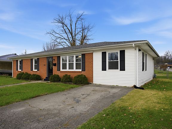 4th image of 743 Greenbriar Dr