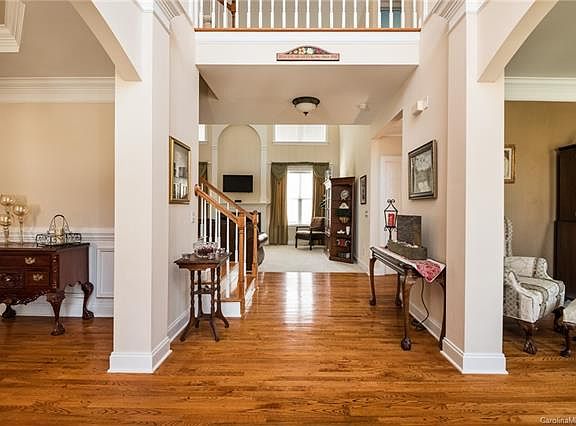 5th image of 187 Montibello Dr