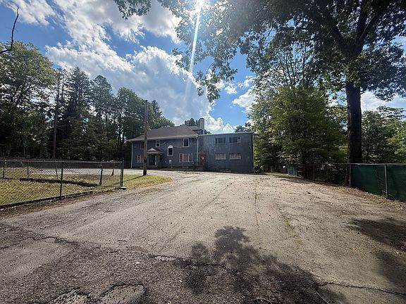 2nd image of 68 Smith Rd