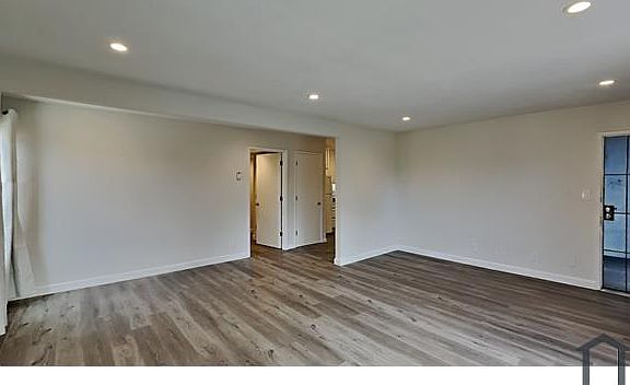 3rd image of 8033 Greenridge Dr APT 51