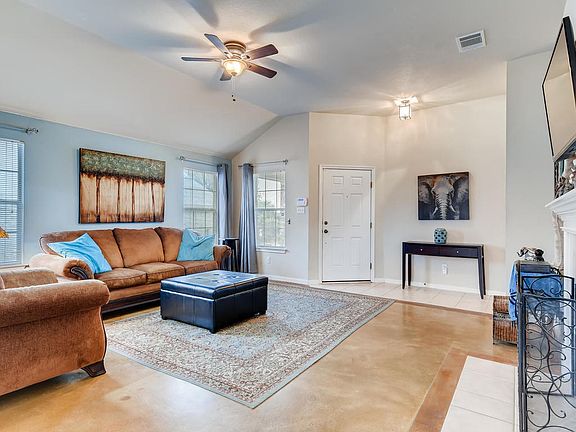 3rd image of 109 Ashwood S