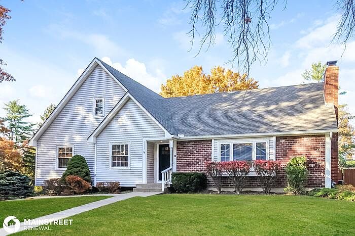 1st image of 1117 NW Weatherstone Dr