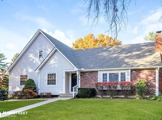 1117 NW Weatherstone Dr, Blue Springs, MO 64015
