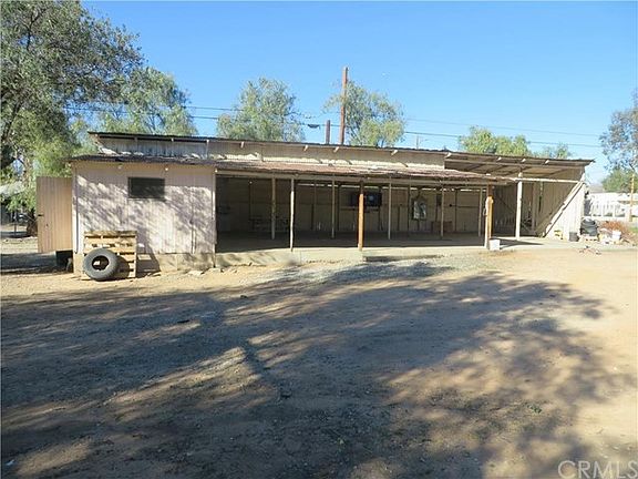 4th image of 21701 Bay Ave