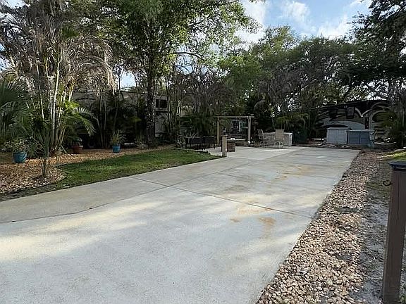 2nd image of 247 Saddle Ln