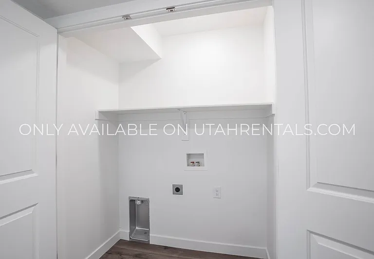 450 W Main St — Photo 26