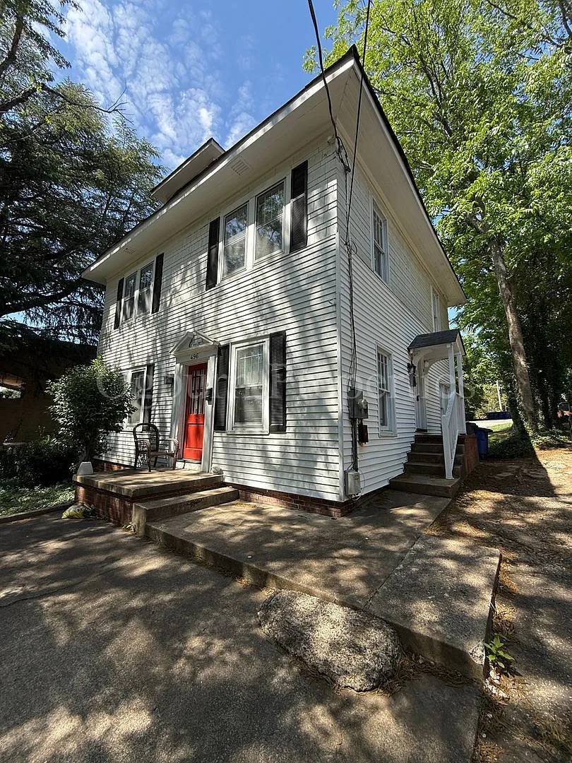 301002- - 496 West End Blvd — Photo 1