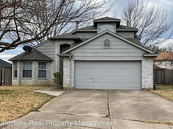 2nd image of 2349 Walden Place Ct
