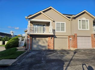 2253 Ole Castle Ct, Chesterfield, MO 63017