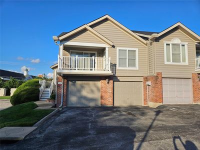 2253 Ole Castle Ct, Chesterfield, MO, 63017