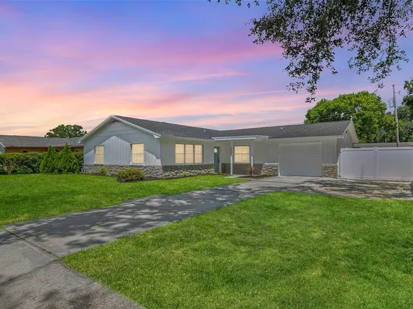 2507 Hollis Dr, Tampa, FL 33618