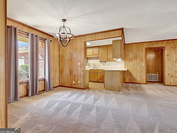 4th image of 280 Hannah Rd