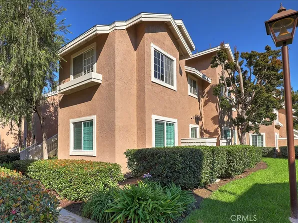 21 Woodleaf, Irvine, CA 92614