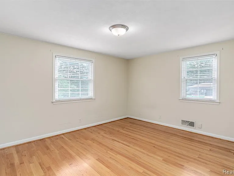 4259 Wendell Rd — Photo 21