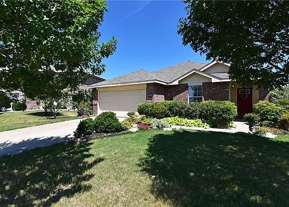 4th image of 2704 Spencer Cir