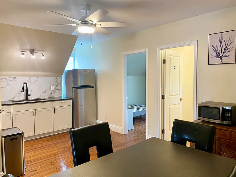1372 Neil Ave #B — Photo 15