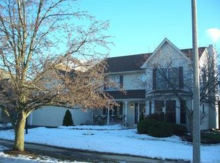 20 Breckenridge Dr, Aurora, IL 60504