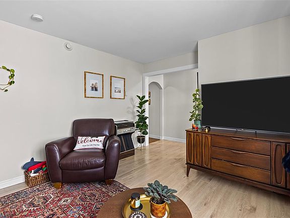 5th image of 13 Mooney Crescent